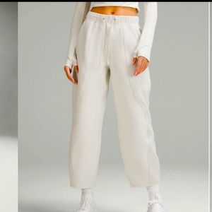 NWT Lululemon Mixed Fabric Relaxed-Fit Tapered High-Rise Pant